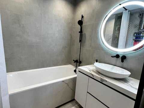 квартира за адресою Салютна вул., 2к8