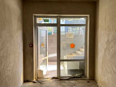 комерційна за адресою Київ, Радистів вул., 40