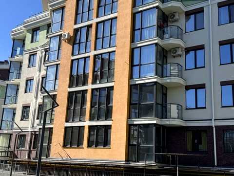 комерційна за адресою Київ, Радистів вул., 40