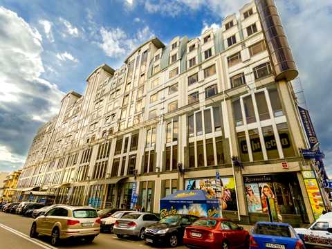 комерційна за адресою Велика Васильківська вул. (Червоноармійська), 72-А