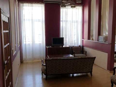 квартира за адресою Шота Руставелі вул., 1
