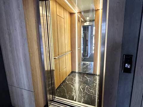 коммерческая по адресу Верхній Вал ул., 64