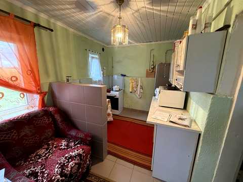 будинок за адресою с. Нежухів, вулиця Миру