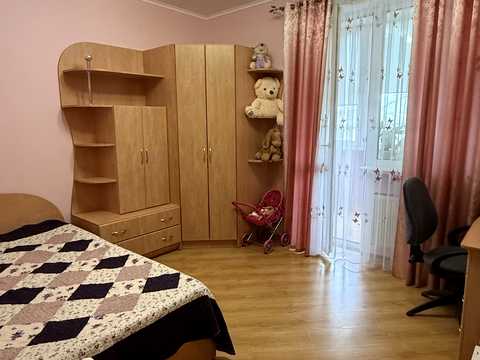 квартира за адресою Степана Бандери вул., 10-В