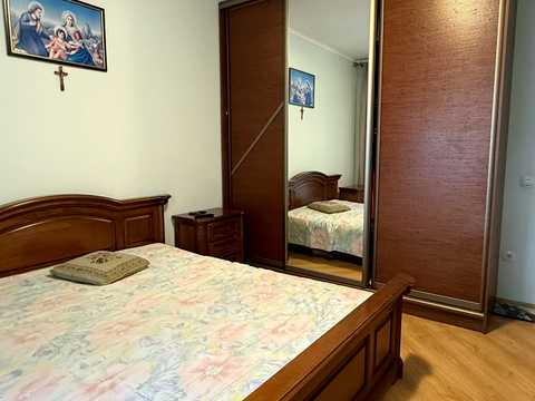 квартира за адресою Степана Бандери вул., 10-В
