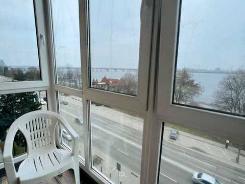 квартира за адресою Січеславська Набережна вул. (Набережна В. І. Леніна), 39
