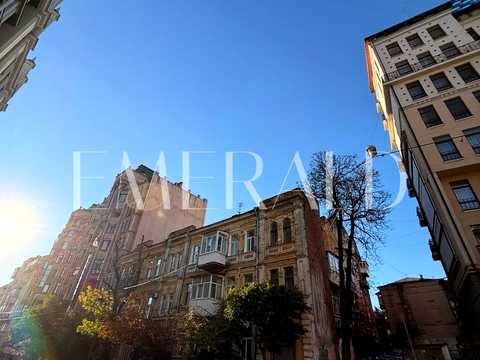комерційна за адресою Ярославів Вал вул., 21/20