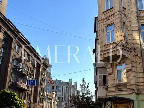 комерційна за адресою Ярославів Вал вул., 21/20
