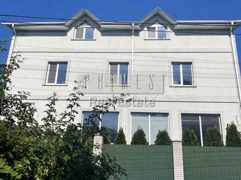 комерційна за адресою Лауреатська вул., 8