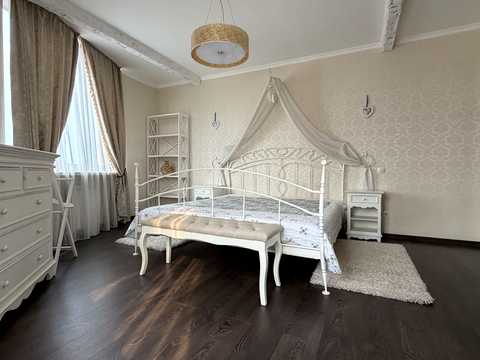 квартира по адресу Олены Пчилки ул., 2