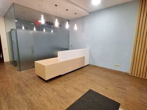комерційна за адресою Івана Франка вул., 3