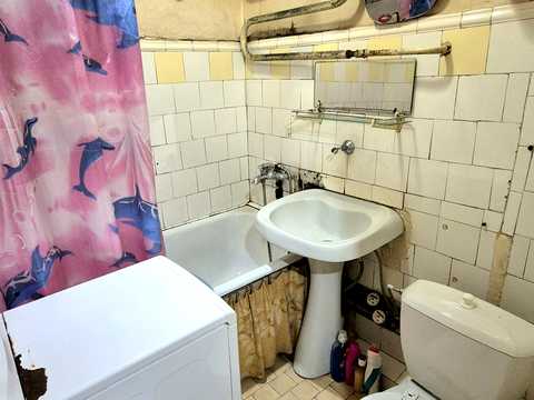 квартира по адресу Строителей ул., 3