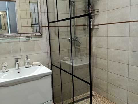 квартира за адресою Академіка Сахарова вул., 3-А