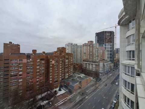 квартира за адресою Антоновича вул. (Горького), 131