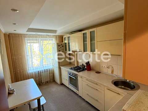 квартира за адресою Космонавтів вул., 26