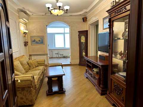 квартира за адресою Академіка Навашина вул., 4