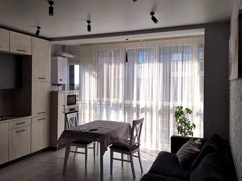 квартира за адресою Степана Бандери вул., 77-Б