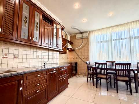 квартира за адресою Старонаводницька вул., 6-Б