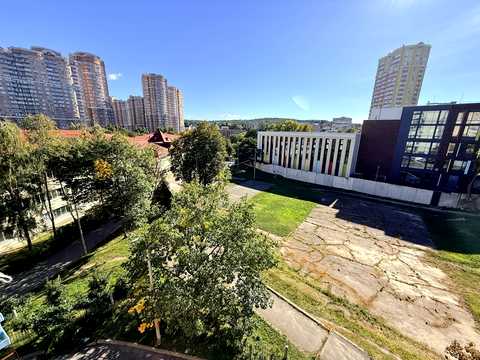 комната по адресу Голосеевский просп. (40-летия Октября), 17-Б
