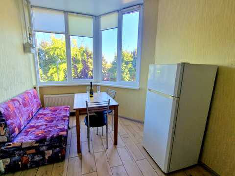 квартира за адресою с. Софіївська Борщагівка, Абрикосова вул., 5