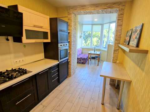 квартира за адресою с. Софіївська Борщагівка, Абрикосова вул., 5