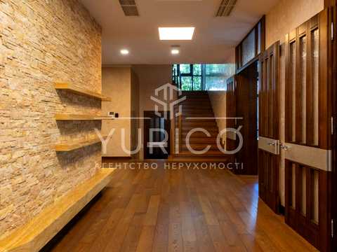 дом по адресу Плютовская ул.