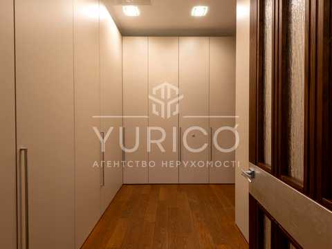 дом по адресу Плютовская ул.