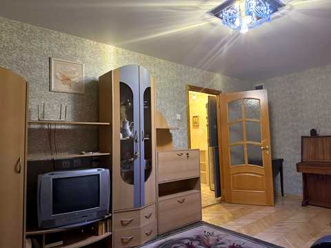 квартира за адресою Київ, Харківське шосе, 18