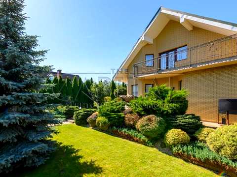 дом по адресу Київська