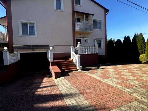 дом по адресу Дачна ул.