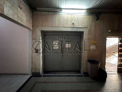 коммерческая по адресу Степана Бандеры просп. (Московський), 8
