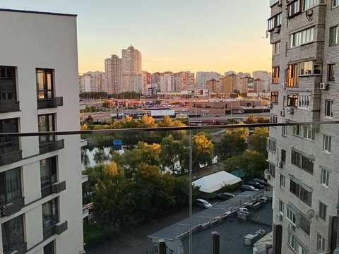 квартира за адресою Драгоманова вул., 31-А