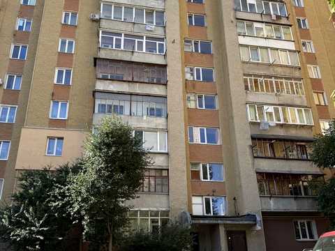 квартира за адресою Тролейбусна вул., 15