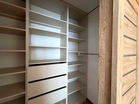 квартира за адресою Романа Левицького вул., 4