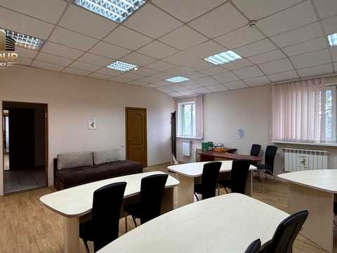 комерційна за адресою Заліська вул. (Єсеніна), 1