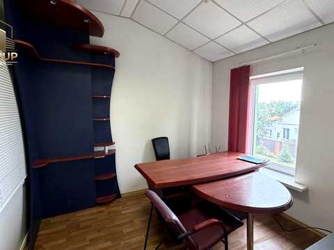 комерційна за адресою Заліська вул. (Єсеніна), 1