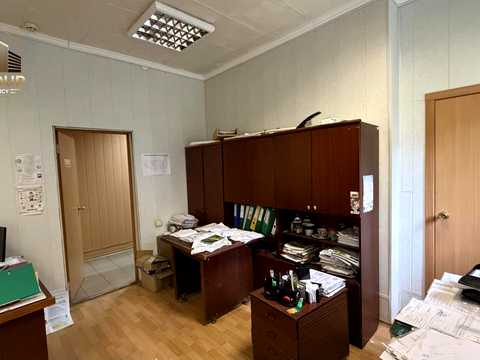 комерційна за адресою Заліська вул. (Єсеніна), 1