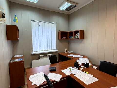 комерційна за адресою Заліська вул. (Єсеніна), 1