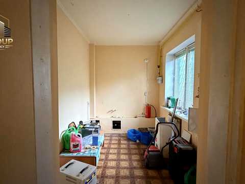 комерційна за адресою Заліська вул. (Єсеніна), 1