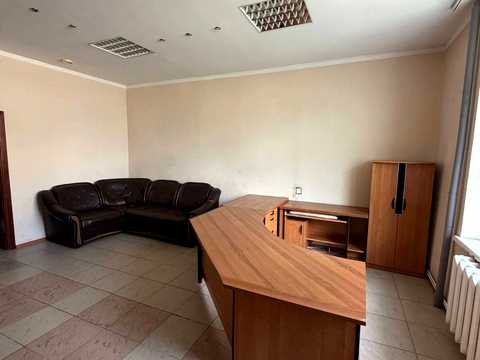 комерційна за адресою Партизанська вул., 25