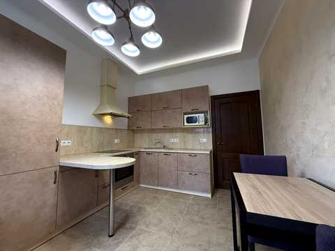 квартира за адресою Академіка Філатова вул., 2/1