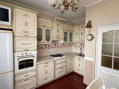 квартира за адресою Тополина вул., 20