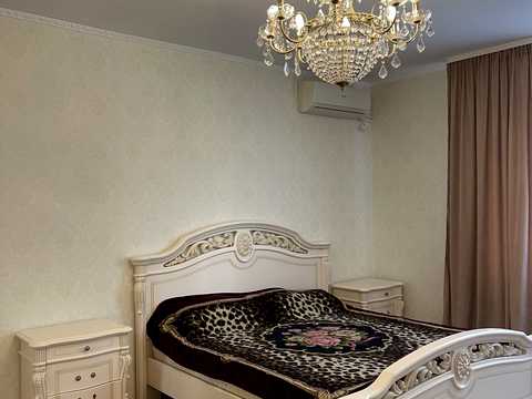квартира за адресою Тополина вул., 20