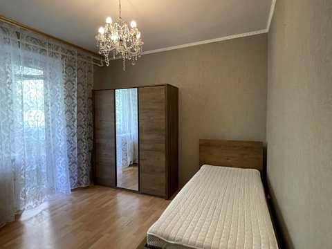 квартира за адресою Тополина вул., 20