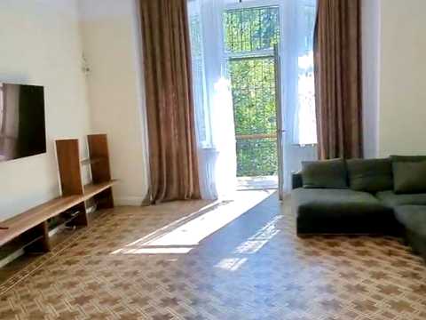квартира по адресу Французский бульв., 11а
