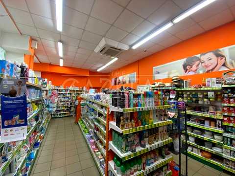 комерційна за адресою Русанівський бульв., 3