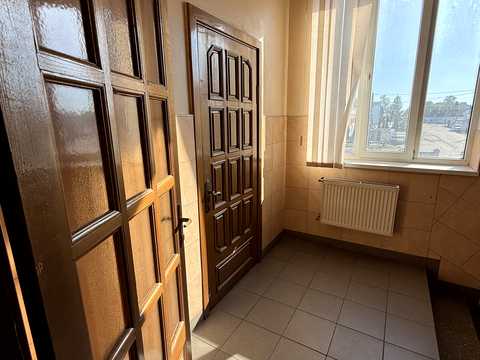 коммерческая по адресу Ровно, Владимира Стельмаха ул. (Курчатова), 18