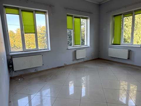 коммерческая по адресу Ровно, Владимира Стельмаха ул. (Курчатова), 18