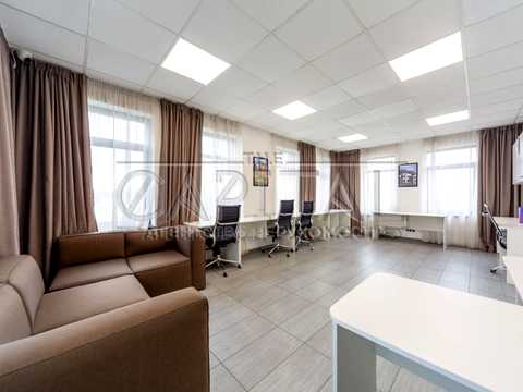 комерційна за адресою Передова вул., 3