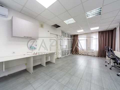 комерційна за адресою Передова вул., 3